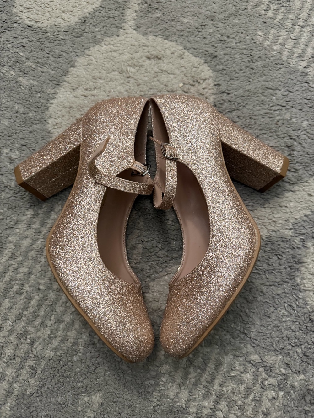 Glitter Mary Jane Heels in Gold